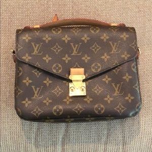 Pre-owned Louis Vuitton Pochette metis.